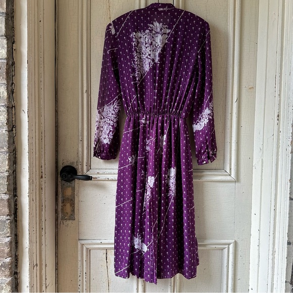 -VINTAGE PURPLE FLORAL DRESS- - Picture 3 of 7